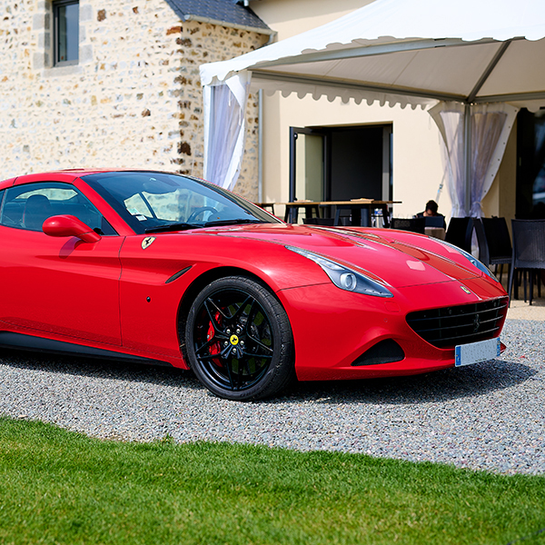 NJN location de Ferrari California T